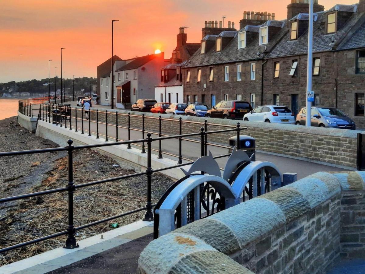 The Colours Riverside Apartment With Garden Broughty Ferry Eksteriør bilde